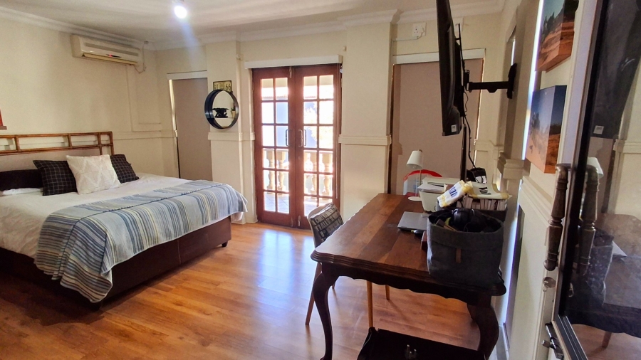 5 Bedroom Property for Sale in Roodia Free State